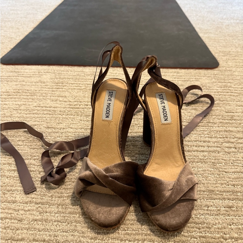 Steve Madden Brown Heels with Ankle Strap and Open Toe